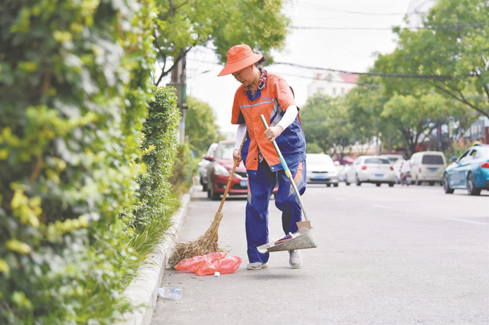 "城市美容师"的"高温一小时"